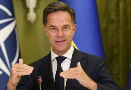 росія не має права вирішувати — генсек НАТО висловився про іноземні війська в Україні