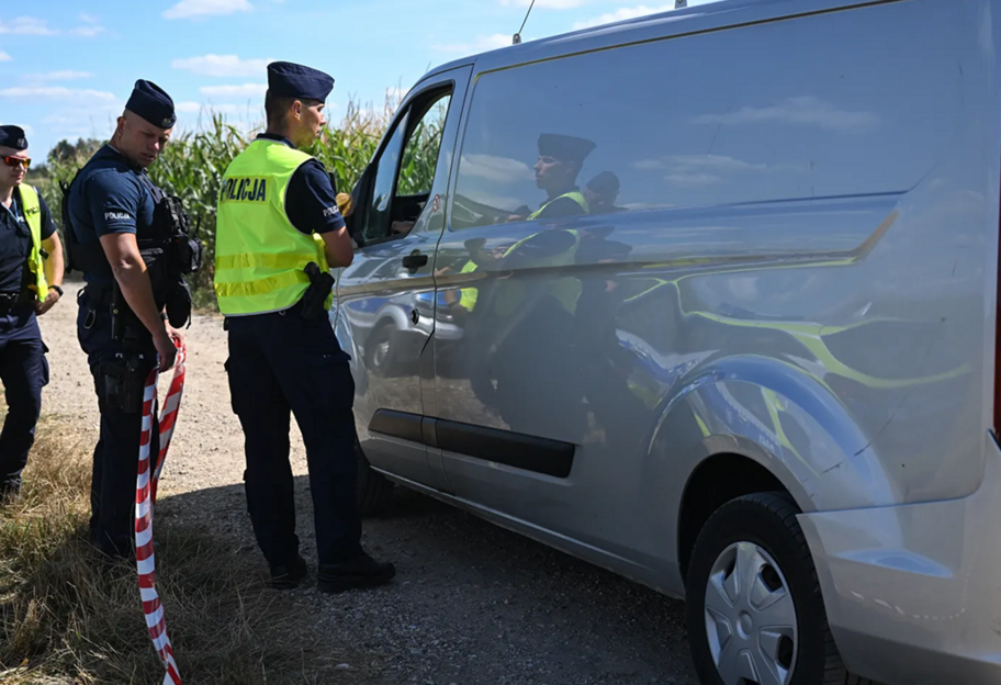 В Польше нашли обломки неопознанного летающего объекта недалеко от границы с Беларусью: детали - фото 1