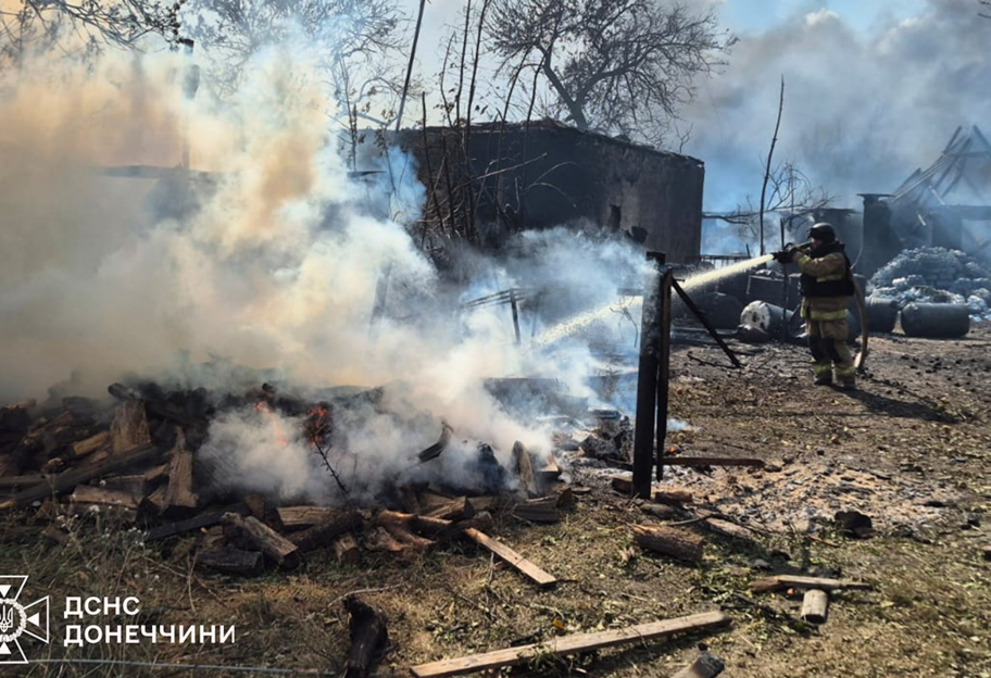 ДСНС: росіяни завдали ударів по Донеччині, три людини загинули - фото 1