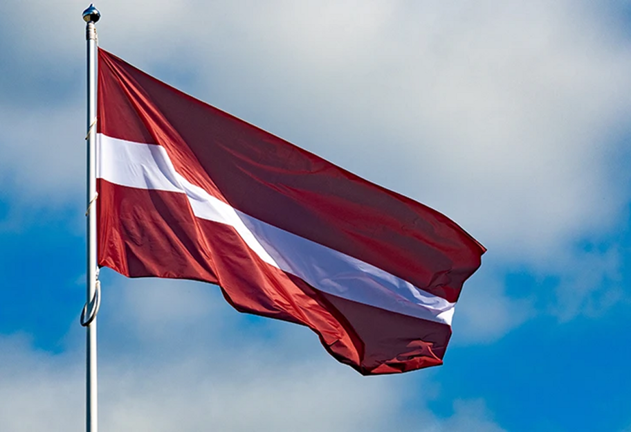 Латвія закриє небо над кордоном із рф та Білоруссю щонайменше до 18 вересня - фото 1