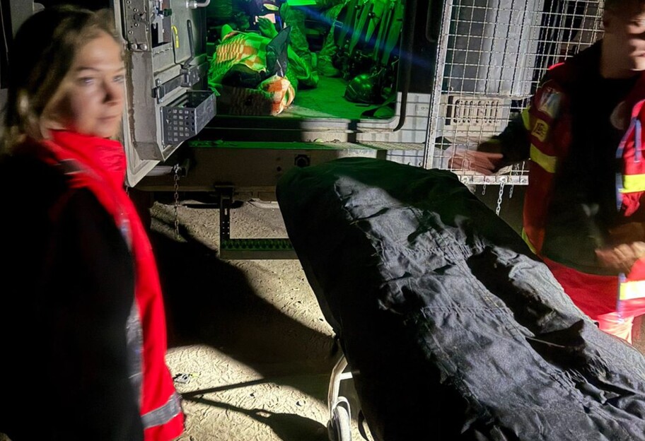 На Купянщине полицейские спасли волонтерку, взорвавшуюся на взрывном устройстве - фото 1