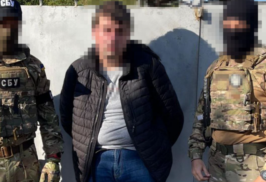 СБУ затримала медбрата-агента ФСБ, який коригував удари рф по Херсону - фото 1