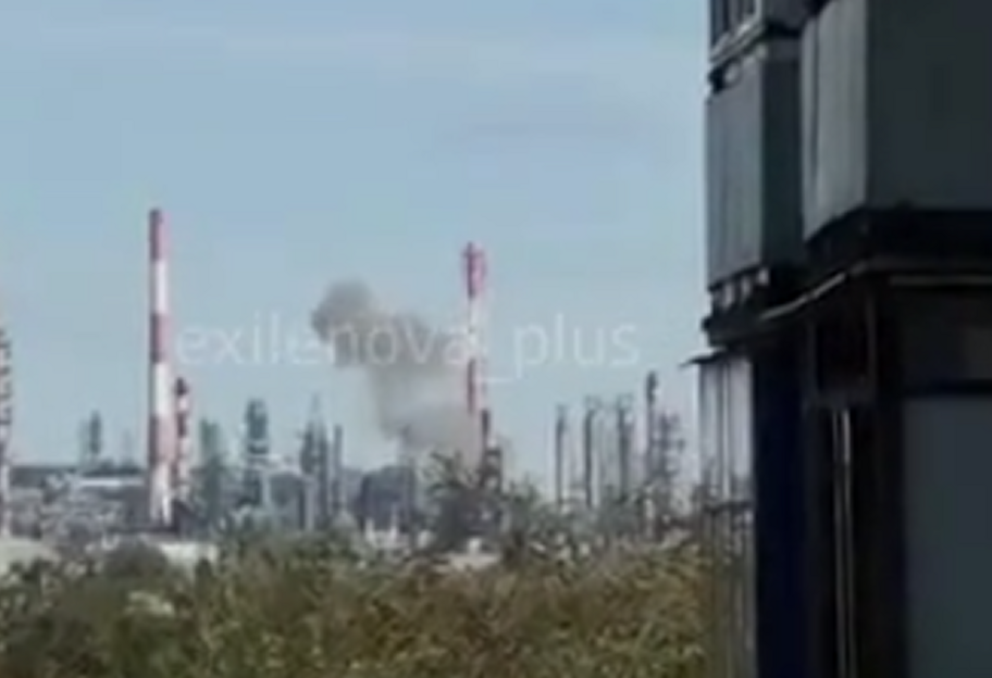 Далекобійні дрони СБУ вразили один із провідних НПЗ рф — 