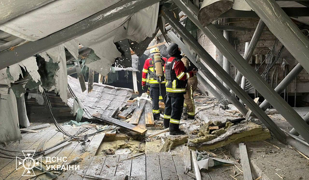 Російські безпілотники атакували пологовий будинок у Сумах: що відомо про наслідки - фото 1