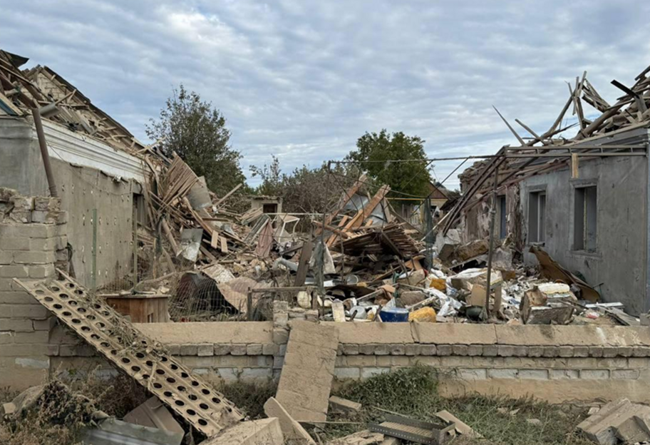 Росіяни обстріляли Херсонщину: загинула жінка, постраждали 13 людей - фото 1