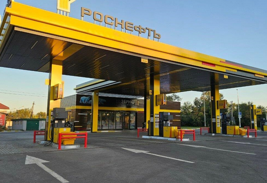 Зеленський: Дефіцит бензину в росії – до 20 % від потреби - фото 1