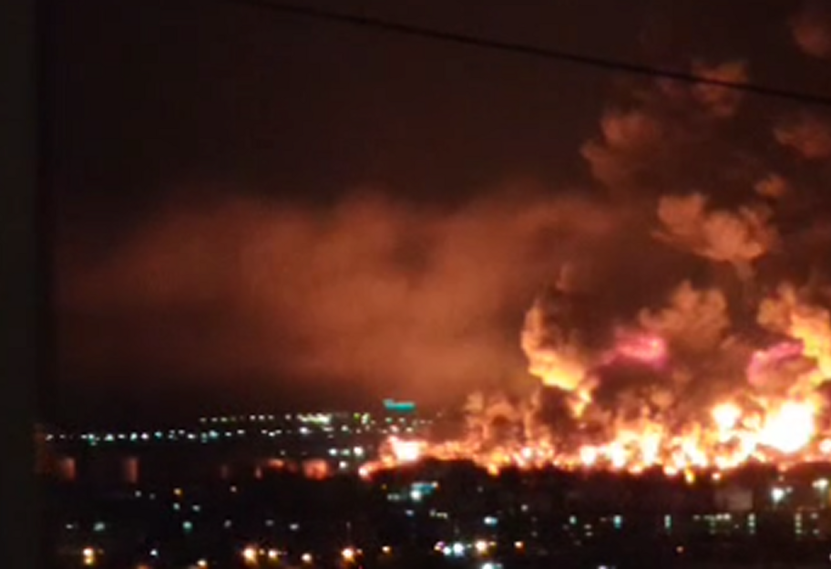 Вибухи у Криму: дрони СБУ та ССО уразили нафтовий термінал та низку електропідстанцій (відео) - фото 1