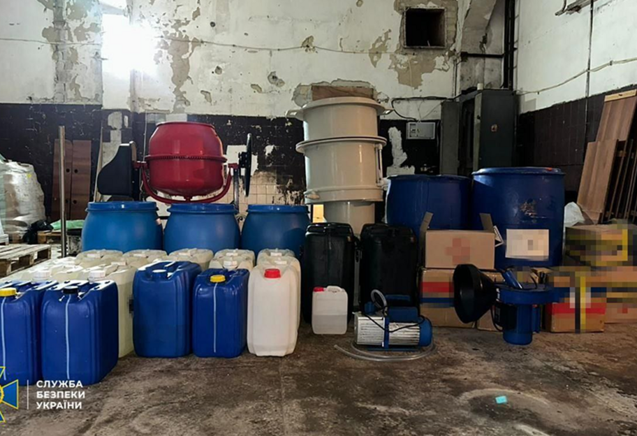 СБУ і Нацполіція нейтралізували наркосиндикат, який торгував важкими психотропами - фото 1