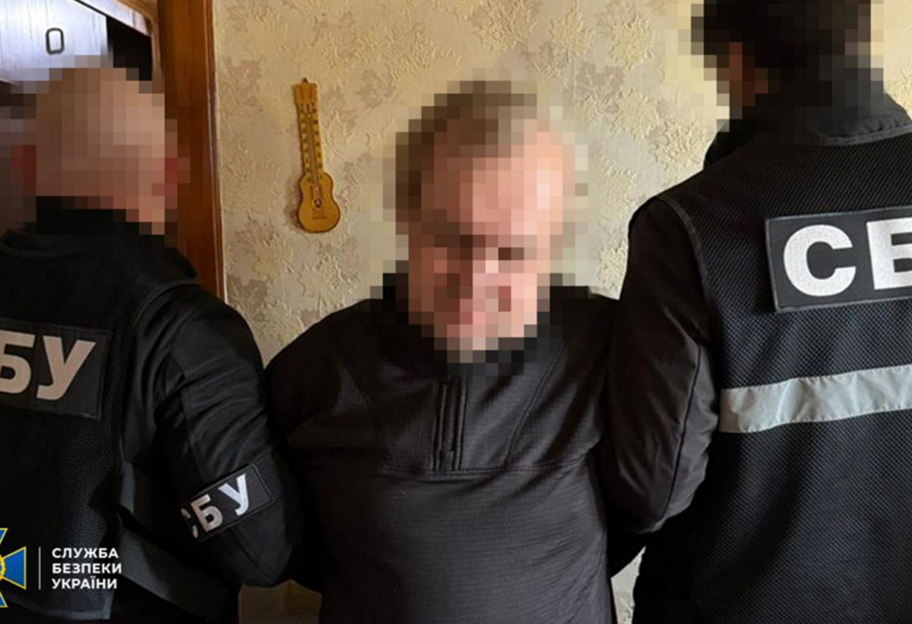 СБУ затримала агента ФСБ, який наводив авіабомби на позиції ЗСУ та штурмовиків Нацполіції - фото 1