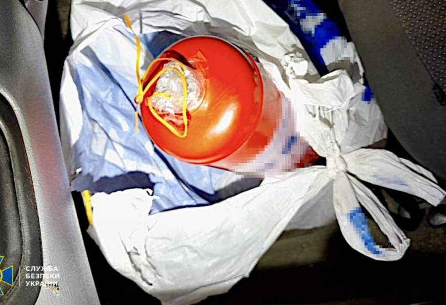 СБУ затримала агента рф, який намагався підірвати авто військових ЗСУ на Харківщині - фото 1