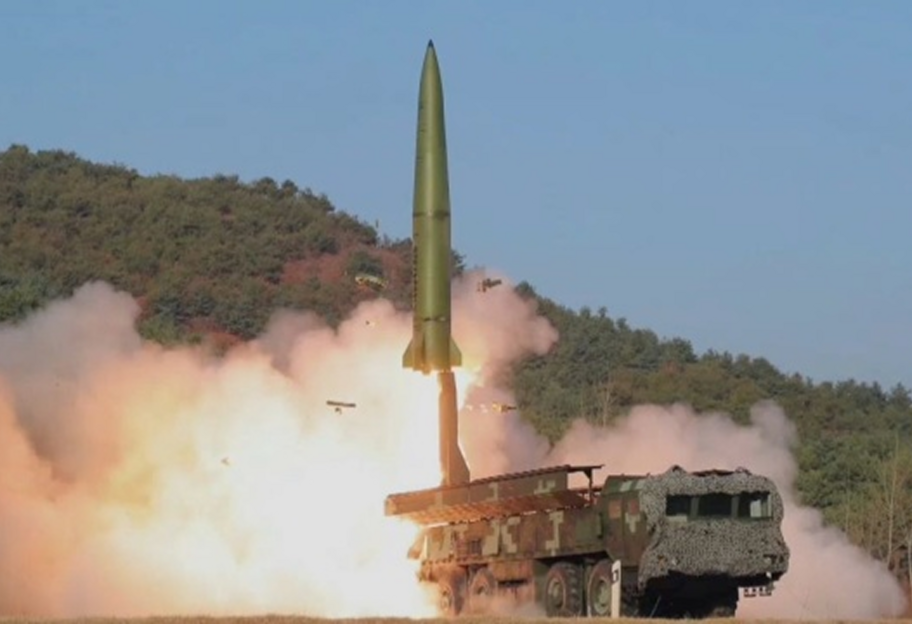 Русские баллистики атаковали одно из учебных подразделений Сухопутных войск ВСУ в тылу - фото 1