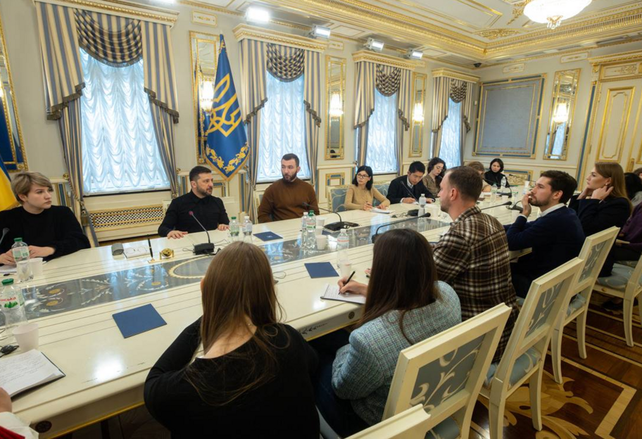 Зеленський: Якщо Україна проковтне погане територіальне рішення, далі вирішуватимуть без нас - фото 1