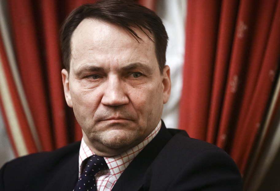 У МЗС Польщі допустили, що можуть примусово посадити літак Путіна - фото 1