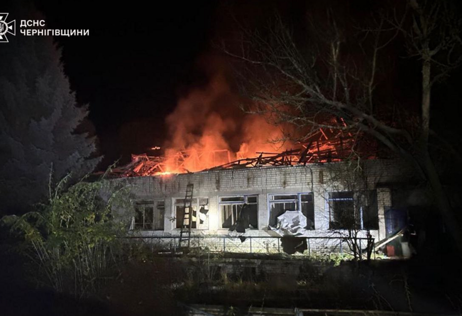 ДСНС: на Чернігівщині під час пожежі вдалося врятувати жінку - фото 1