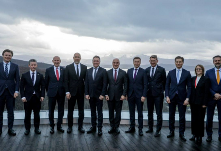 Украина получила статус 