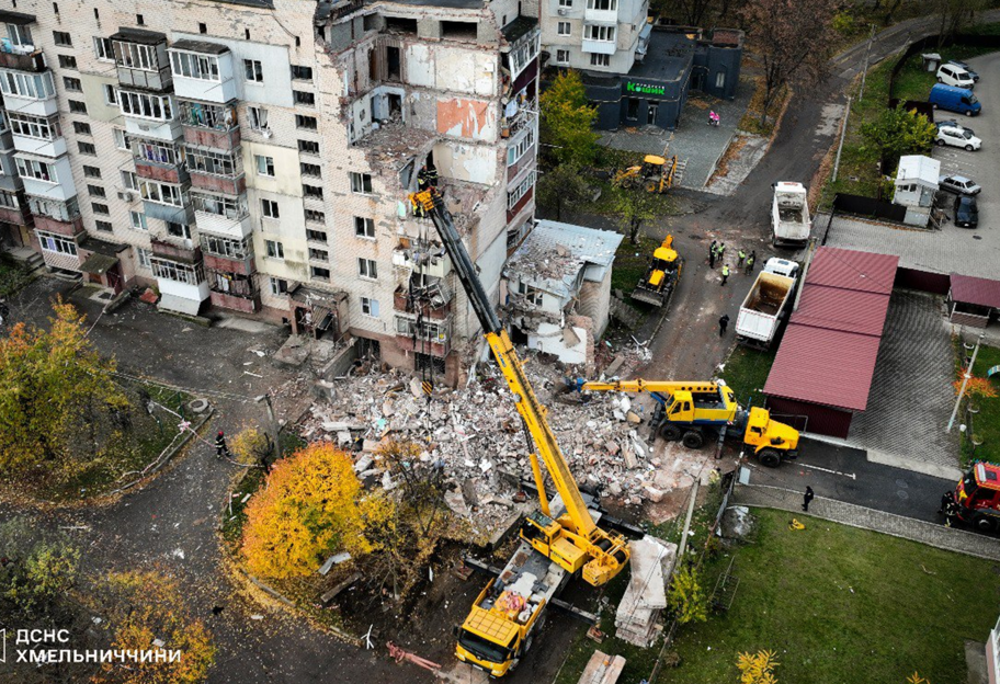 Вибух у Хмельницькому: з-під завалів дістали тіла двох людей - фото 1