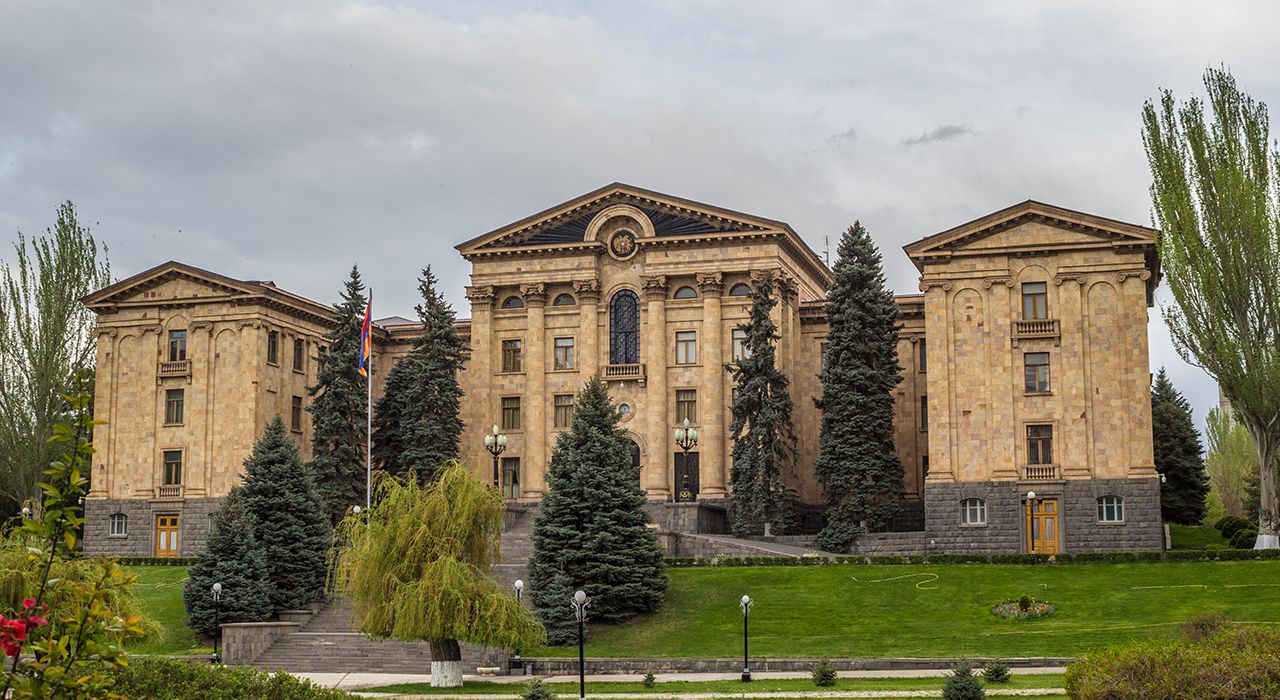 Армения выбирает парламент