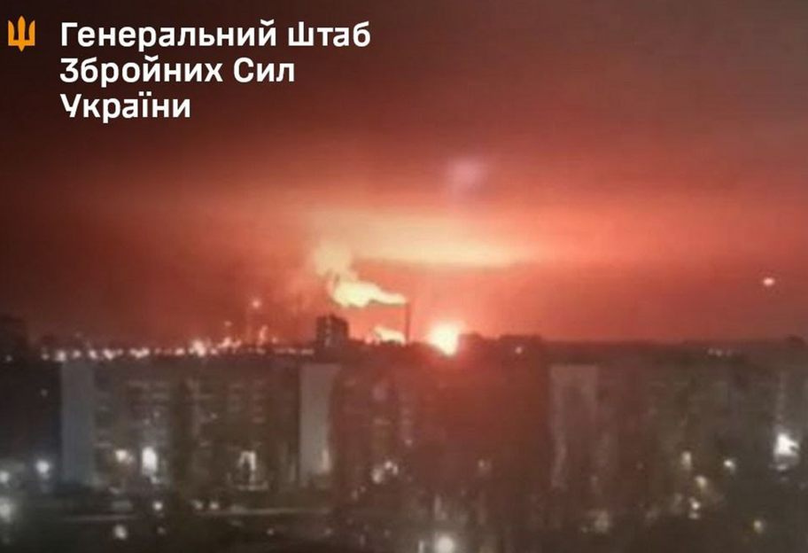 Генштаб ЗСУ підтвердив ураження Саратовського НПЗ: деталі - фото 1