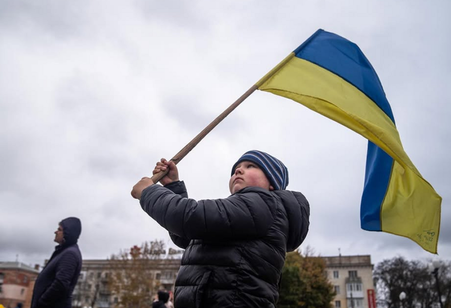 Зеленський: Ми знайшли в росії близько 400 місць, де перебувають викрадені діти - фото 1