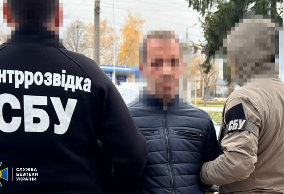 СБУ затримала іноземця, який наводив атаки рф по енергооб'єктах біля Хмельницької АЕС - фото 1