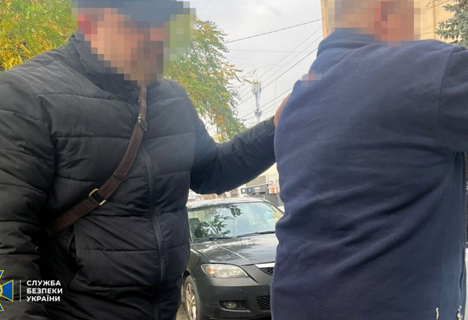 СБУ затримала колаборанта, який охороняв російську тюрму під час окупації Херсону - фото 1