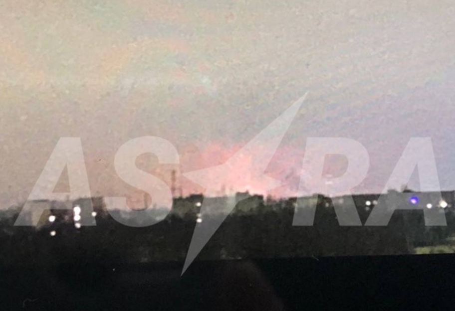 Ночью дроны атаковали Рязанский НПЗ: на месте возник пожар (видео) - фото 1