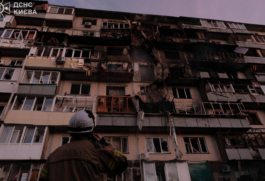 Зеленський про масовану атаку рф: десятки поранених, четверо загиблих - фото 1