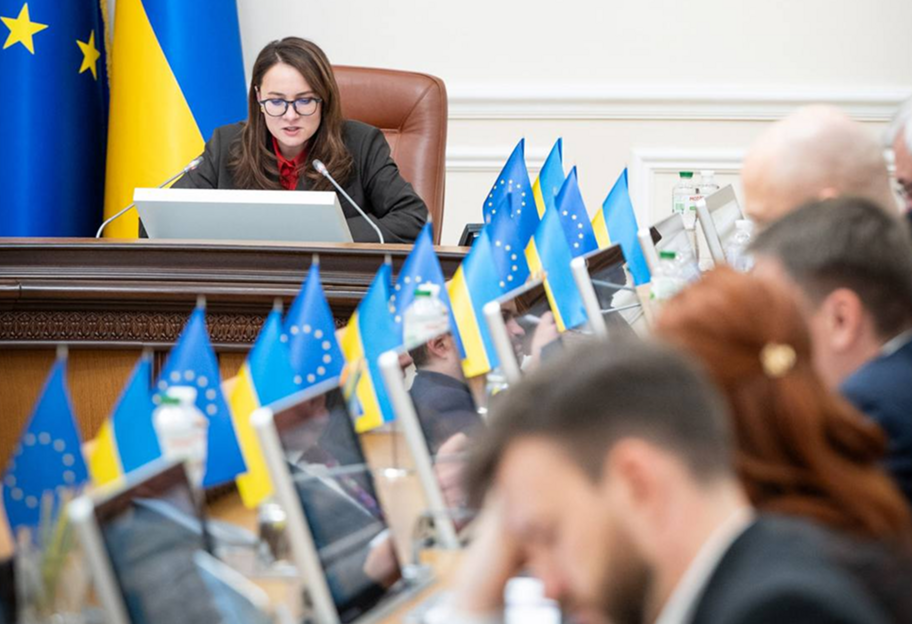 До Всесвітнього дня дитини уряд ухвалив низку рішень, спрямованих на посилення захисту прав дітей - фото 1