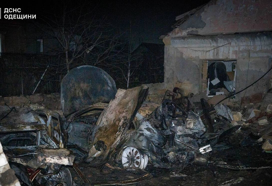 Вночі Одеса зазнала ворожої атаки: постраждали п'ятеро людей - фото 1