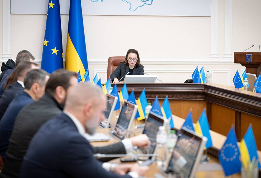 Уряд спрямовує 609 млн грн на відновлення житла для близько 9000 українських сімей - фото 1