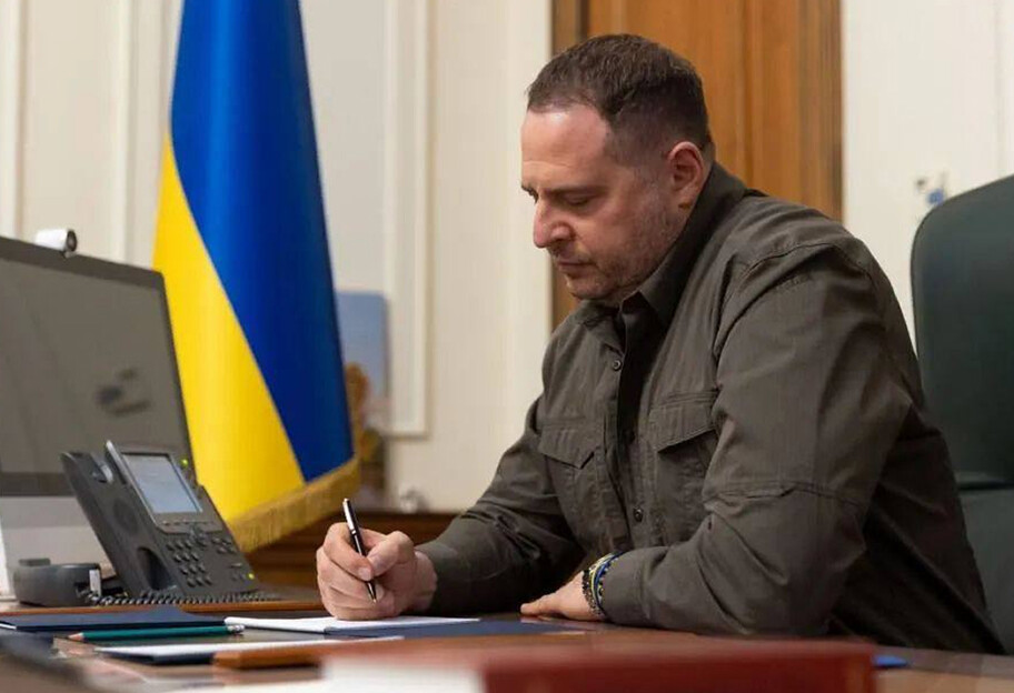 НАБУ і САП здійснюють обшуки у керівника ОП України - фото 1