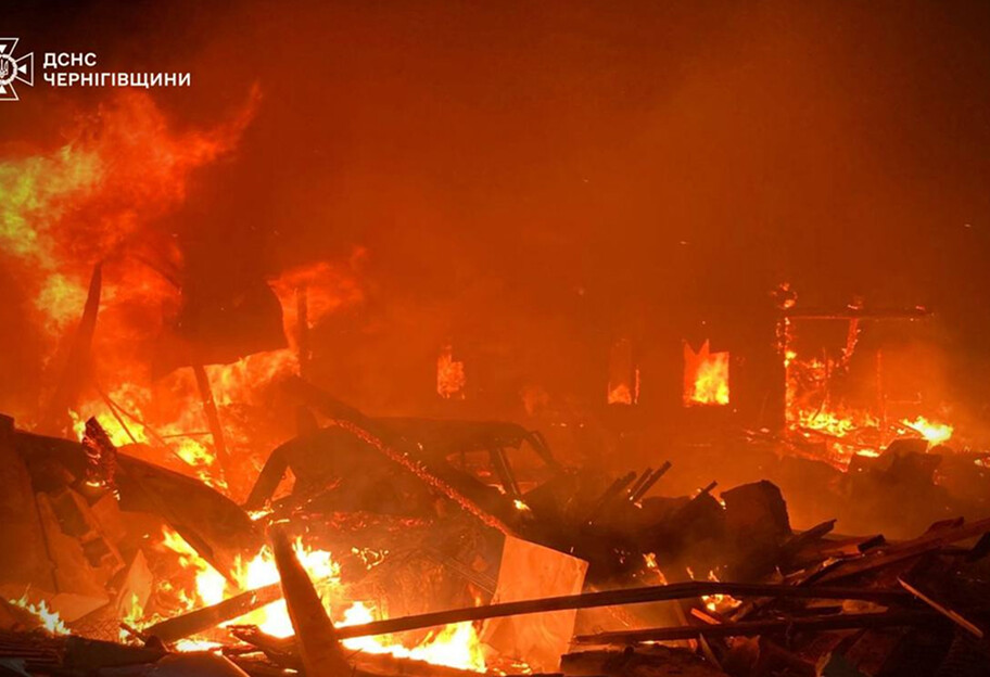 Чернігівщину атакували російські БпЛА: пошкоджено енергооб'єкт, є постраждалі - фото 1