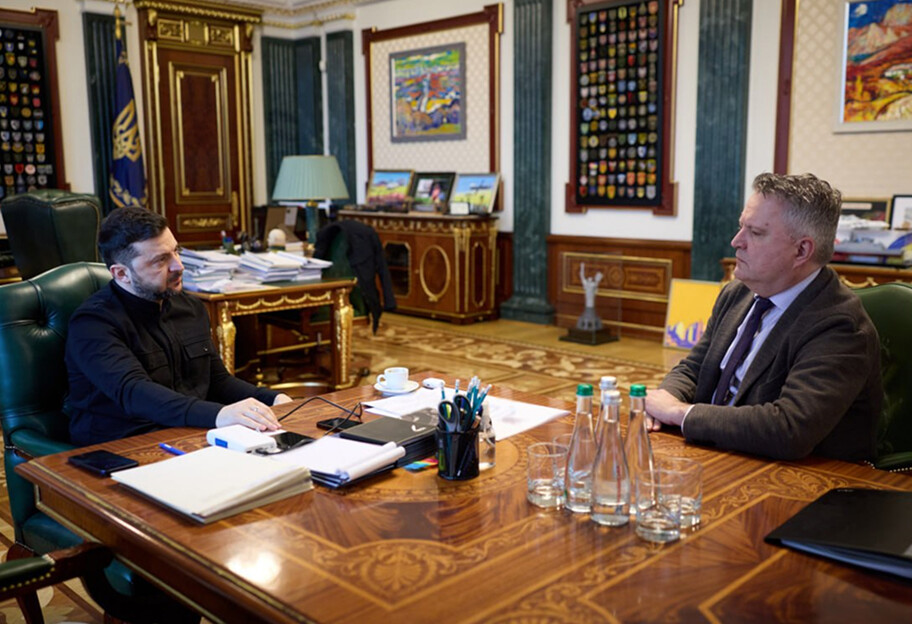 Зеленский провел переговоры с Кислицей по поводу переговоров в США - фото 1