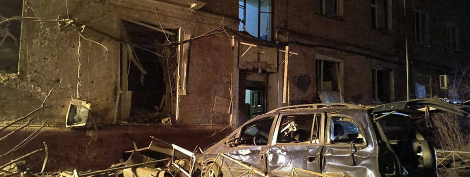У Чернігові після падіння російського БпЛА пошкоджено багатоповерхівку: є постраждалі