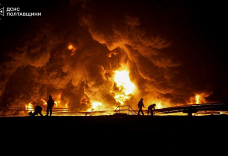 На Полтавщині виникли масштабні пожежі після ударів рф по об’єктах енергетики