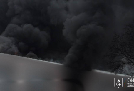 В Шостке россияне атаковали ударными БпЛА спортшколу во время тренировки детей