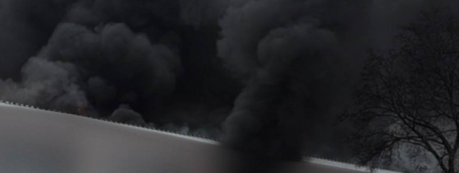 В Шостке россияне атаковали ударными БпЛА спортшколу во время тренировки детей