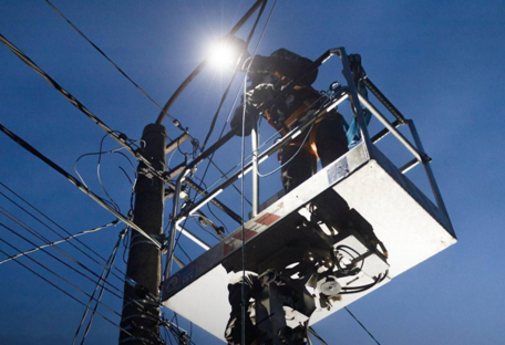 Энергетики ДТЭК вернули свет для более 185 000 семей в Одесской области