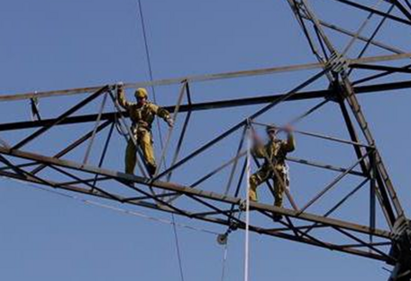 Энергетики возобновили электроснабжение для почти 330 000 семей Одесщины