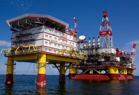 Дроны СБУ в третий раз ударили по нефтедобывающим платформам рф в Каспийском море