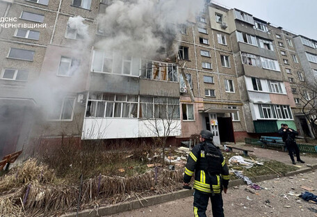 Российский БпЛА попал в пятиэтажку в Чернигове: погибла женщина, восемь раненых