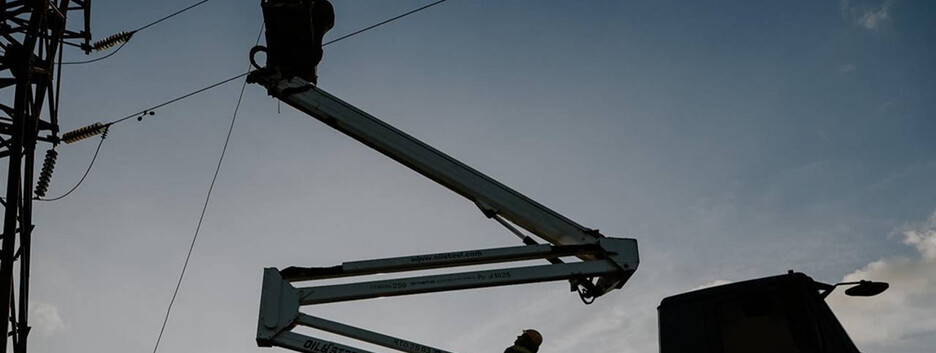 В Украине из-за непогоды обесточены 83 населенных пункта в трех областях - "Укрэнерго"