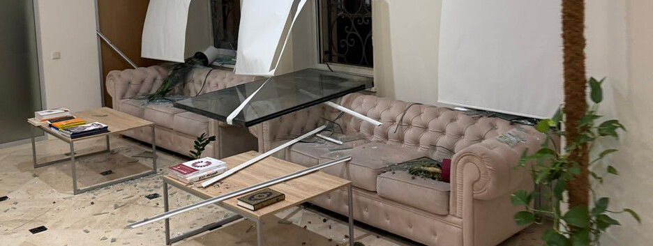 В МИДе показали здание поврежденного здания Посольства Катара (фото, видео)