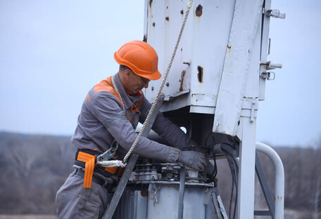 Из-за обстрелов и непогоды в Украине действуют вынужденные меры ограничений - "Укрэнерго"