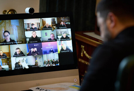 Сегодня будут решения по комендантскому часу — Зеленский