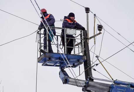 Внаслідок атак рф по українській енергетиці знеструмлено споживачів у двох регіонах — Міненерго