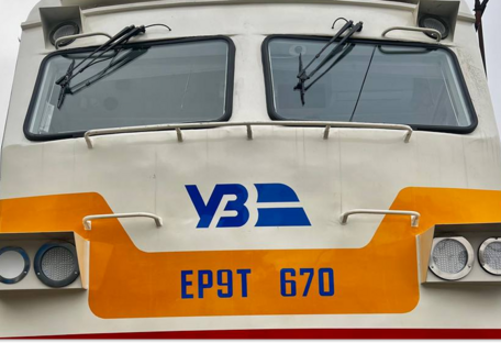 Аномальные погодные условия усложнили движение поездов по всей стране — "Укрзалізниця"