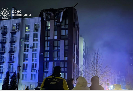 Россияне ночью атаковали Белогородскую общину в Киевской области: есть погибшие и раненые