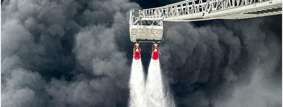 Россияне утром ударили по объекту инфраструктуры во Львовской области: продолжается ликвидация последствий