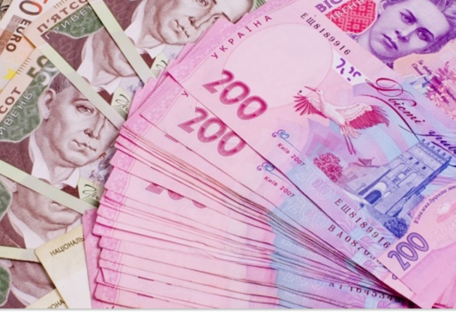 В Україні розширюють програму адресної допомоги для людей з інвалідністю та пенсіонерів